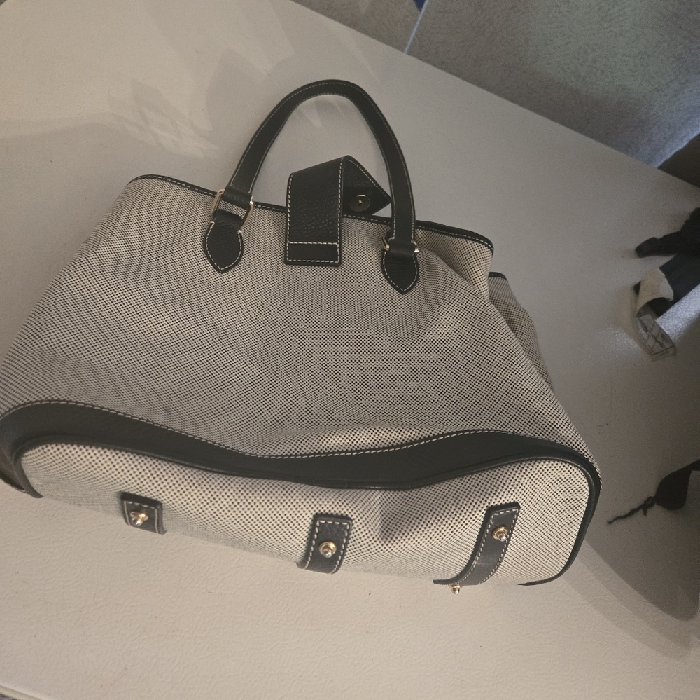 Black And White Dooney And Burke 1975 tote